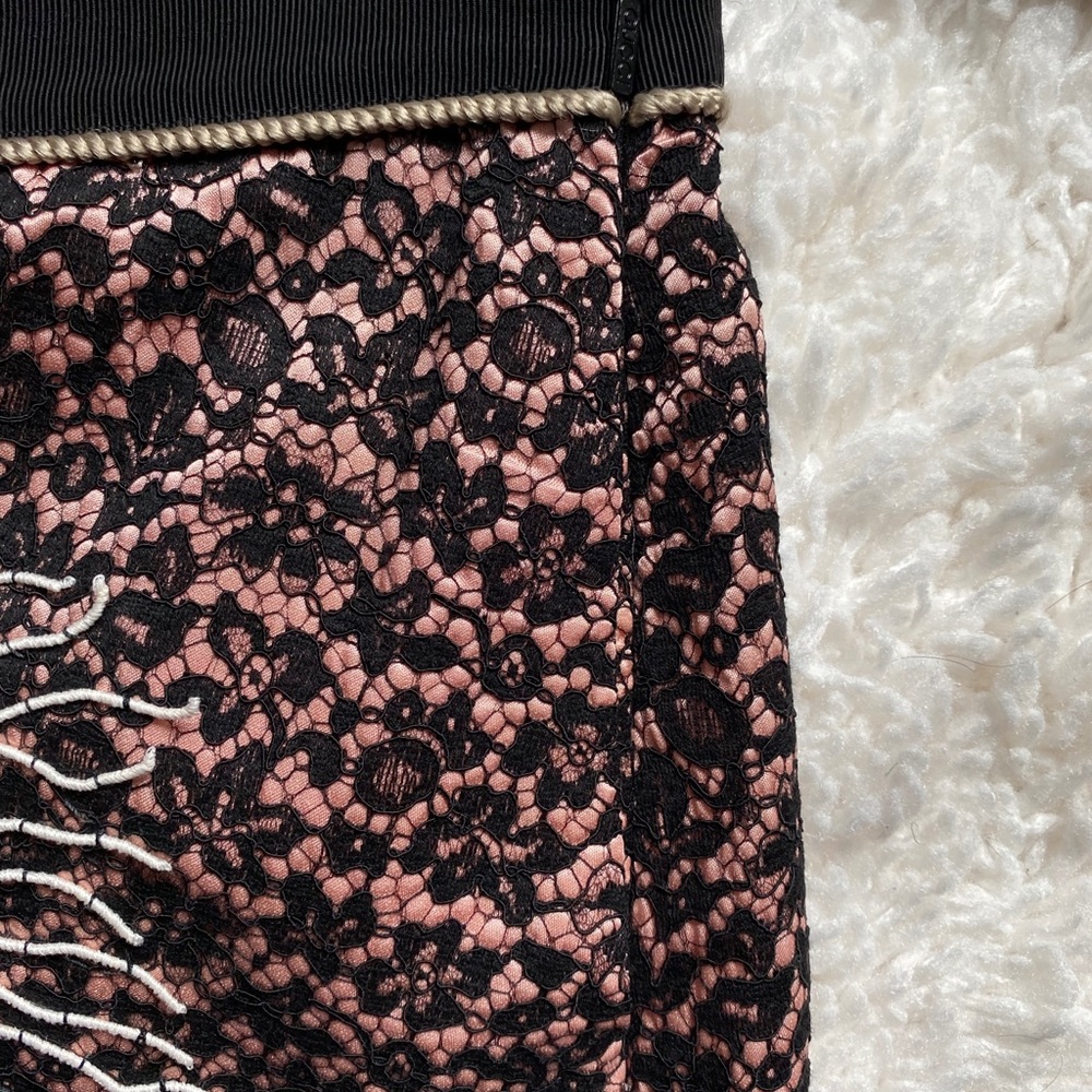 Gucci Tiger Embellished Viscose & Lace Skirt - Picture 6 of 10